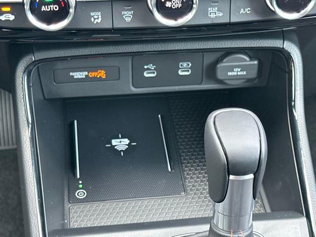 Photo of 2026 Platinum White Pearl Honda CR-V Hybrid