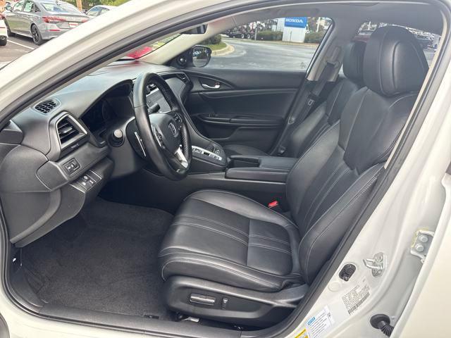 Photo of 2022 Crystal Black Pearl Honda Insight