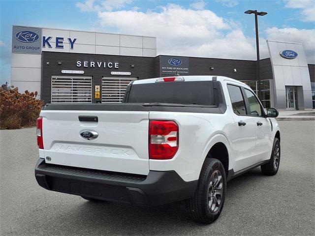 Photo of 2022 Oxford White Ford Maverick