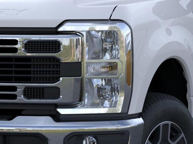 Photo of 2025 Oxford White Ford F-350