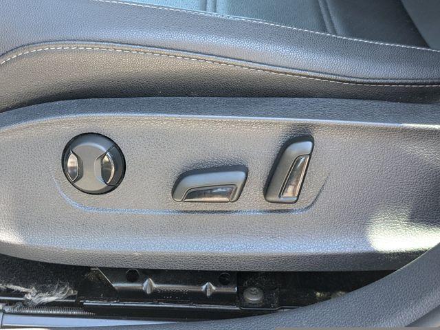 Photo of 2022 Tourmaline Blue Metallic Volkswagen Passat