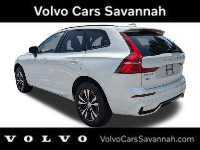 Photo of 2025 Crystal White Metallic Volvo XC60