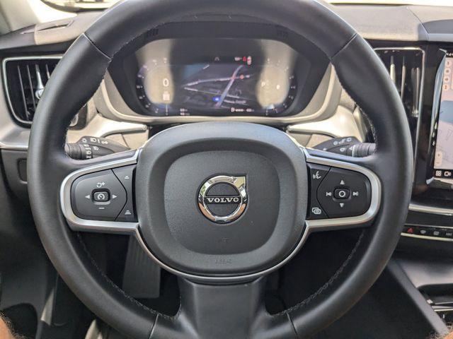 Photo of 2025 Crystal White Metallic Volvo XC60