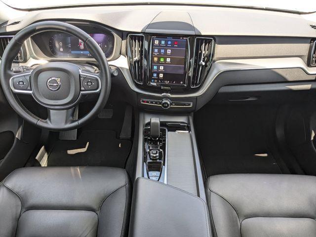 Photo of 2025 Crystal White Metallic Volvo XC60