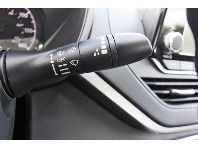 Photo of 2024 Black Nissan Altima