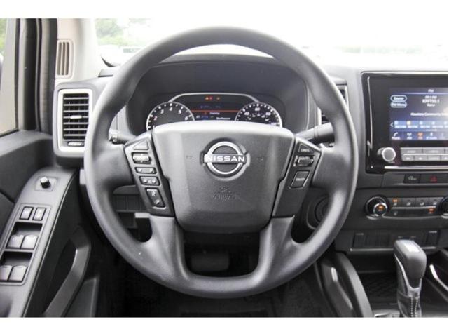Photo of 2024 Glacier White Nissan Frontier