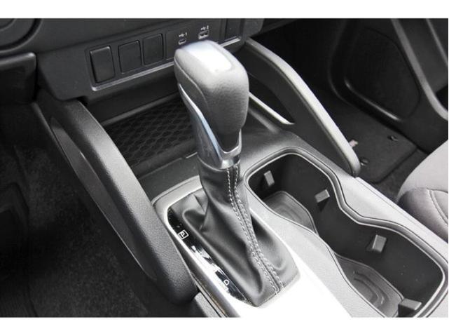Photo of 2024 Glacier White Nissan Frontier