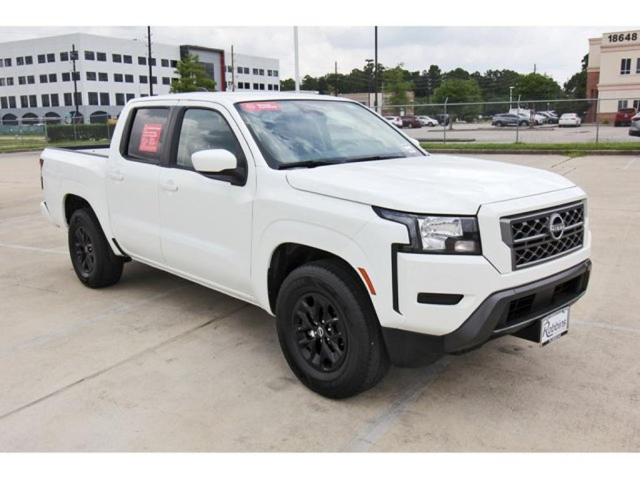 Photo of 2024 Glacier White Nissan Frontier