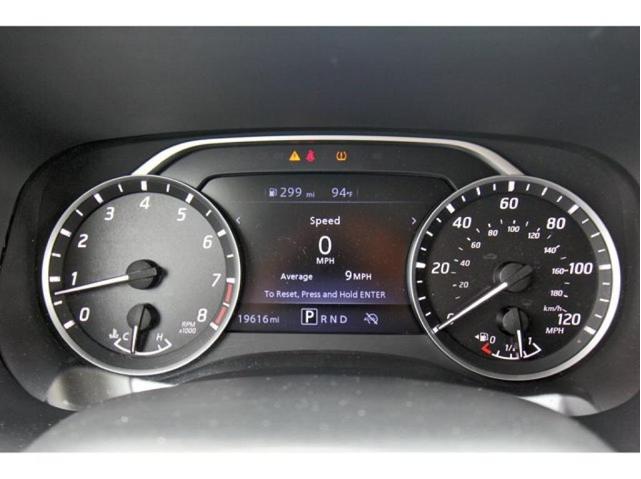 Photo of 2024 Glacier White Nissan Frontier
