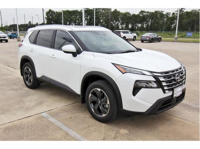 Photo of 2025 Everest White P Nissan Rogue