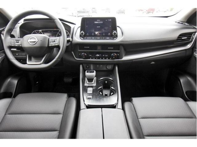 Photo of 2025 Everest White P Nissan Rogue