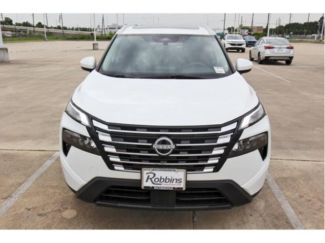 Photo of 2025 Everest White P Nissan Rogue