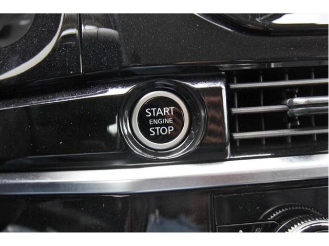 Photo of 2024 Black Nissan Pathfinder
