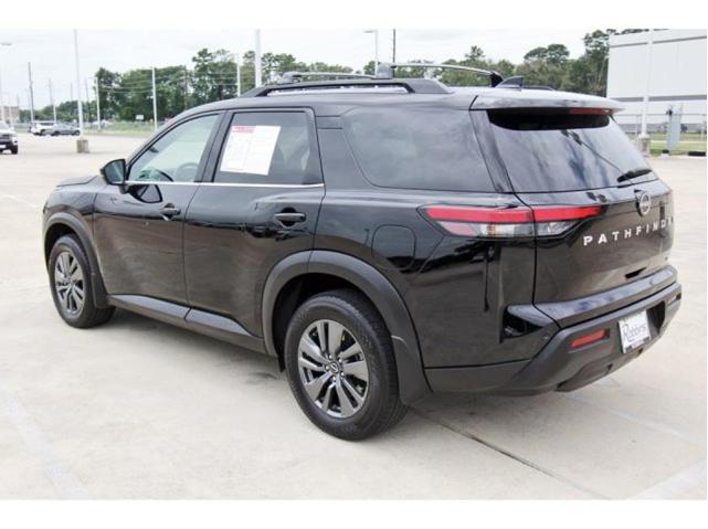 Photo of 2024 Black Nissan Pathfinder