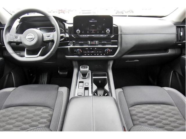 Photo of 2024 Black Nissan Pathfinder