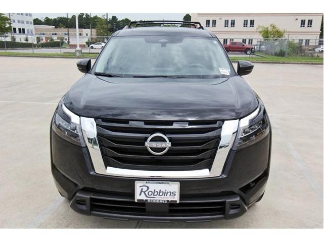 Photo of 2024 Black Nissan Pathfinder