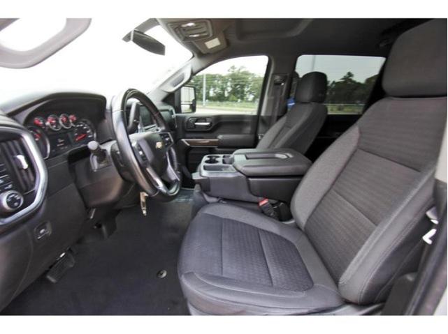 Photo of 2023 Silver Ice Metallic Chevrolet Silverado 2500