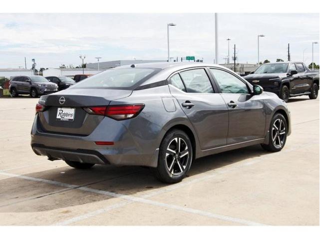 Photo of 2025 Gun Metallic Nissan Sentra