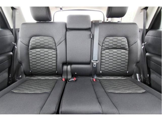 Photo of 2025 Everest White P Nissan Pathfinder