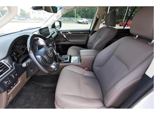 Photo of 2023 Eminent White Pearl Lexus GX 460