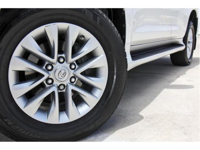 Photo of 2023 Eminent White Pearl Lexus GX 460