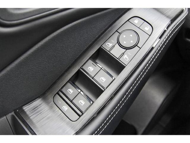 Photo of 2025 Everest White P Nissan Rogue