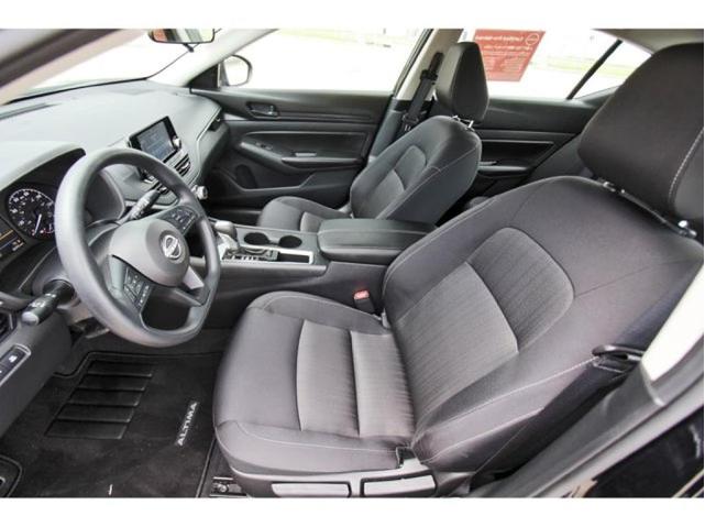 Photo of 2024 Black Nissan Altima
