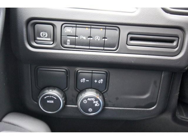 Photo of 2023 Summit White Chevrolet Tahoe