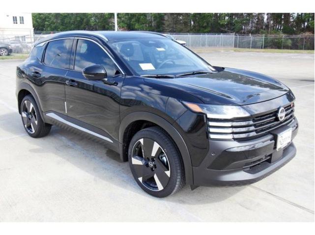 Photo of 2025 Super Black Nissan Kicks