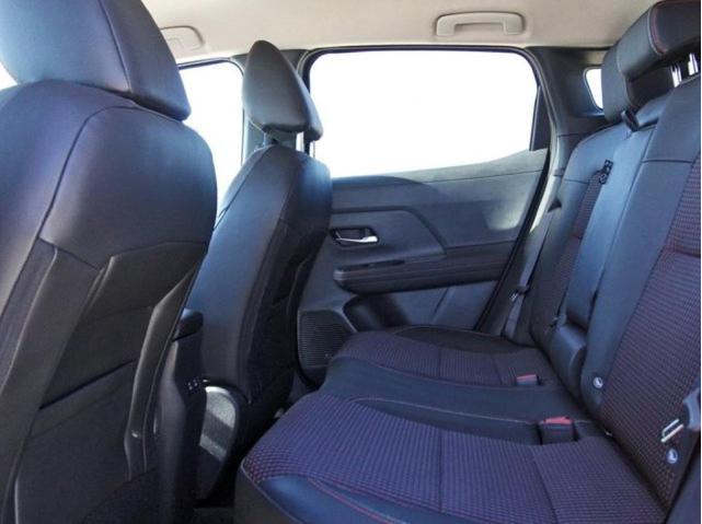 Photo of 2025 Super Black Nissan Kicks