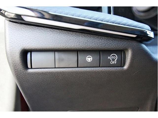 Photo of 2025 Super Black Nissan Kicks