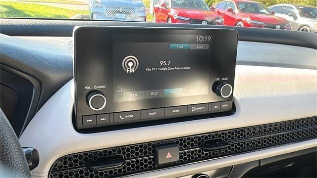 Photo of 2025 Lunar Silver Metallic Honda HR-V