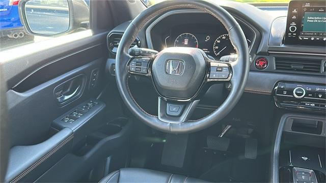 Photo of 2025 Crystal Black Pearl Honda Pilot