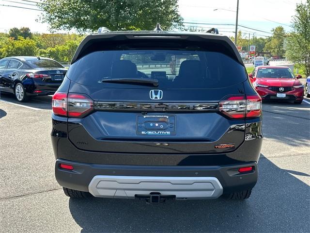 Photo of 2025 Crystal Black Pearl Honda Pilot
