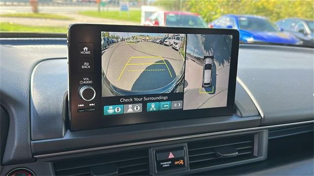 Photo of 2025 Crystal Black Pearl Honda Pilot