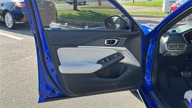 Photo of 2023 Apex Blue Pearl Acura Integra
