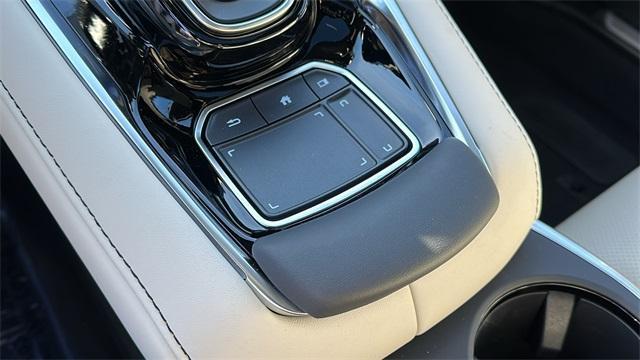 Photo of 2025 Apex Blue Pearl Acura RDX