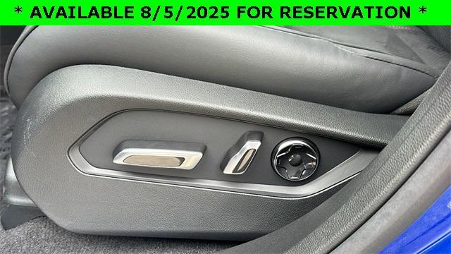 Photo of 2025 Apex Blue Pearl Acura RDX
