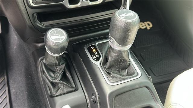 Photo of 2019 Bikini Pearlcoat Jeep Wrangler Unlimited