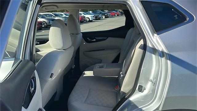 Photo of 2018 Brilliant Silver Nissan Rogue Sport