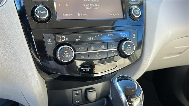 Photo of 2018 Brilliant Silver Nissan Rogue Sport