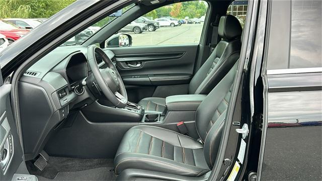 Photo of 2025 Crystal Black Pearl Honda CR-V Hybrid