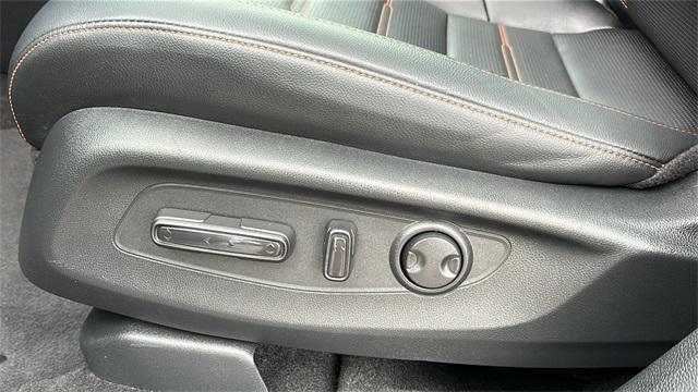 Photo of 2025 Crystal Black Pearl Honda CR-V Hybrid