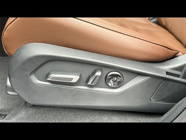 Photo of 2026 Majestic Black Pearl Acura MDX