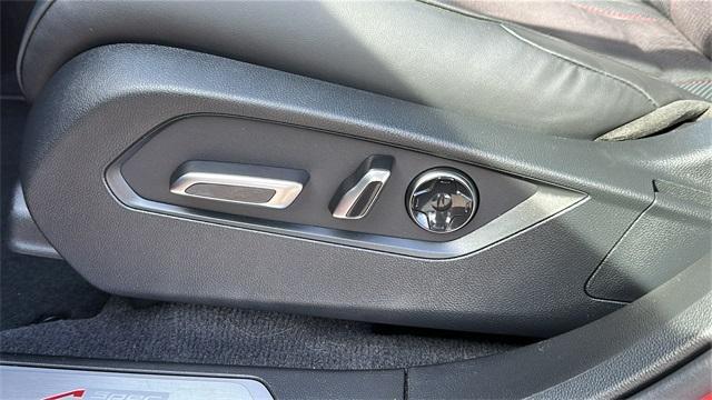 Photo of 2025 Performance Red Pearl Acura RDX