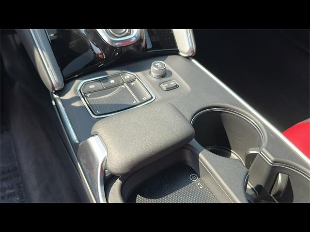 Photo of 2025 Platinum White Pearl Acura TLX