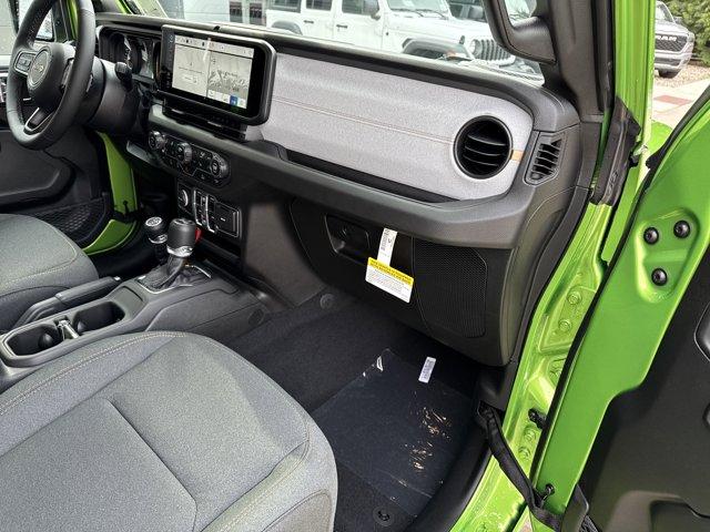 Photo of 2025 Mojito Clearcoat Jeep Wrangler