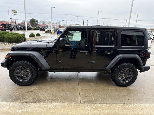 Photo of 2025 Black Clearcoat Jeep Wrangler