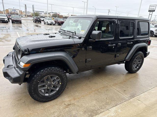 Photo of 2025 Black Clearcoat Jeep Wrangler