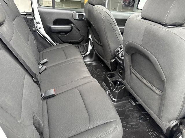 Photo of 2022 Bright White Clearcoat Jeep Wrangler